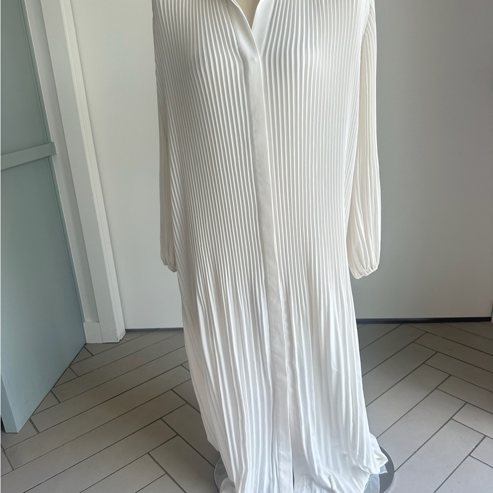 Darling White Long Sleeve Pleated Dress - Picture 3 of 6